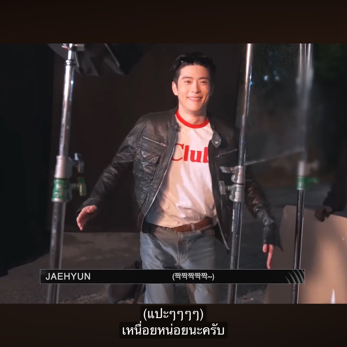 twneayyishere's tweet photo. คือพอถึงซีนต้องโกดแบบปาข้าวของ เตะต่อยกำแพง ฮีเค่ดมาก มีการบอกพี่ผกกว่าฝากตัดต่อด้วยนะคับ (แต่คือแจนทำได้ดีมากนะ😭) พอจบซีนที่ต้องโกด ฮีเปนงิ้เลย อะไรวะ อย่างต๊อง 54555555555555 https://t.co/Wd8OrF4SX5