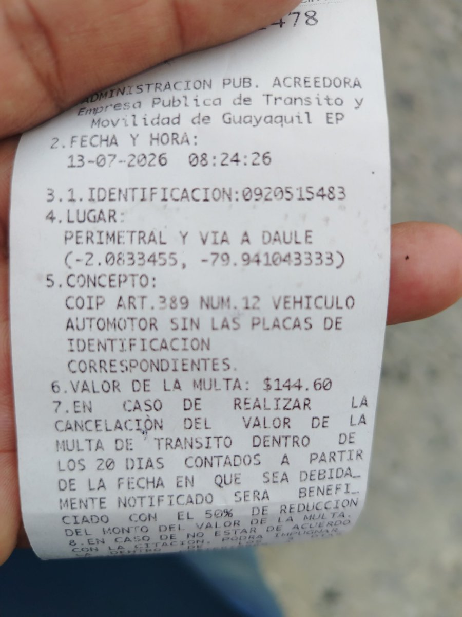 jguambo81's tweet photo. Afuera de Montebello estan vigilantes Atm que me quiseron sacar dinero y me multan porq la placa no se ve y no es asi. Favor @ATM_Transito verificar si es verdad @DEFENSORIAEC su ayuda contra estos malos elementos. https://t.co/6VK5iYt8qA
