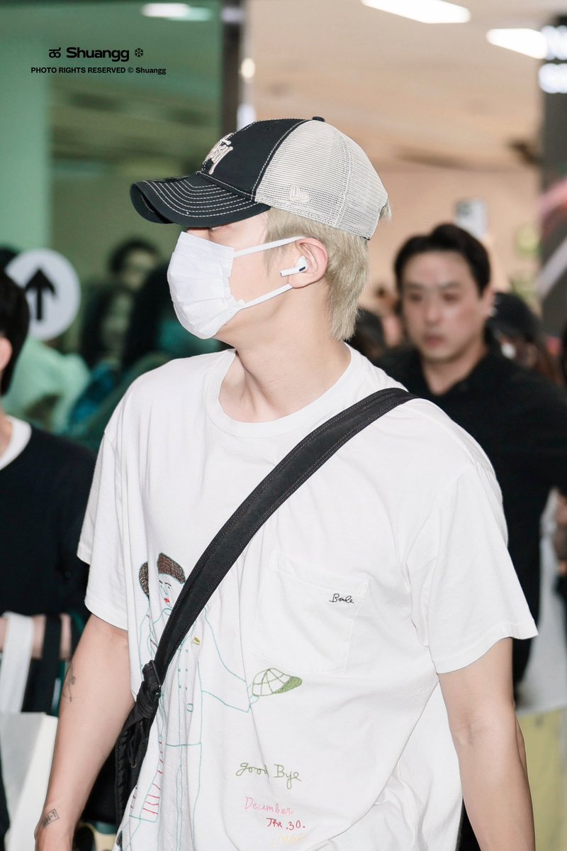 Shuangg1225's tweet photo. 260713｜GMP 도착
#CHANYEOL #찬열 
#박찬열 #chanyeol https://t.co/hm6VxXDt1o