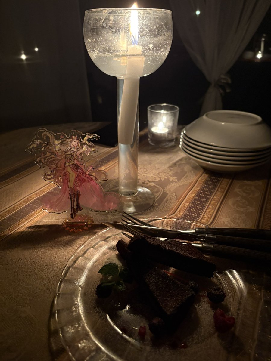 Voooooooolo_'s tweet photo. てぃぴにオシャなとこ連れてってもらった✨🪞 https://t.co/qwho1xxW0s