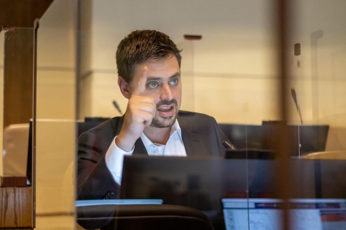 elobservatodo's tweet photo. Diputado Manouchehri exige unidad para frenar la “Ley de los Súper Ricos” de Kast y Quiroz https://t.co/OB4GvnjgjD https://t.co/VrNkztHWaW