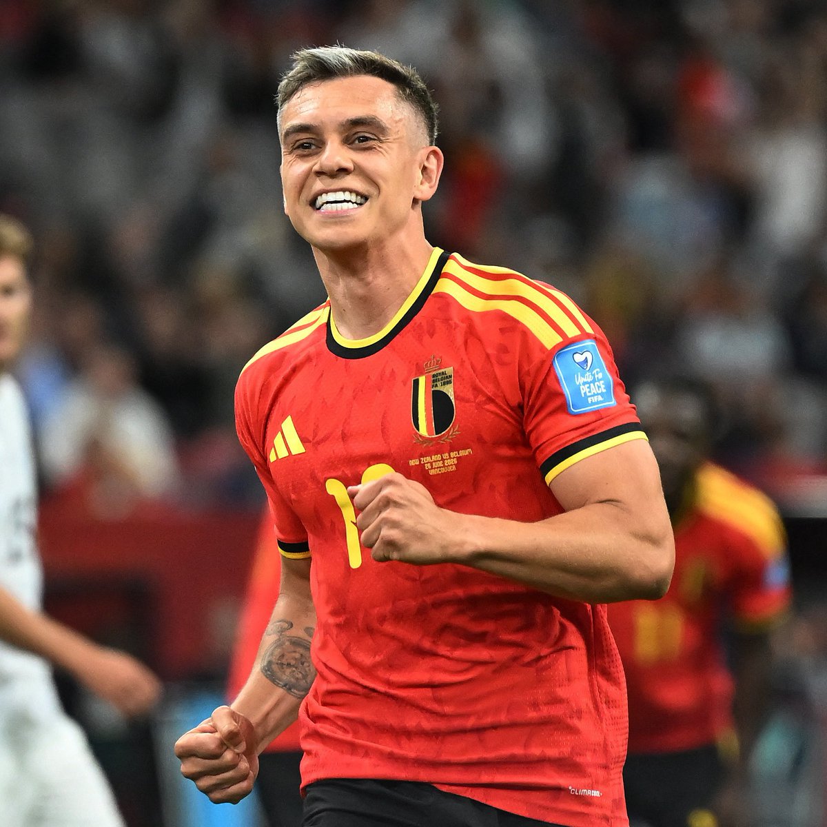 demarkesports's tweet photo. Leandro Trossard'ın menajeri Dirk Hebel: "Beşiktaş, Leandro Trossard'la anlaşmak için her şeyi yaptı ama henüz verilmiş bir karar yok. Leandro tüm seçeneklerini değerlendiriyor ve birden çok teklif masada var. Arsenal'da kalmak da bir ihtimal." https://t.co/NUQ3i0ODTQ