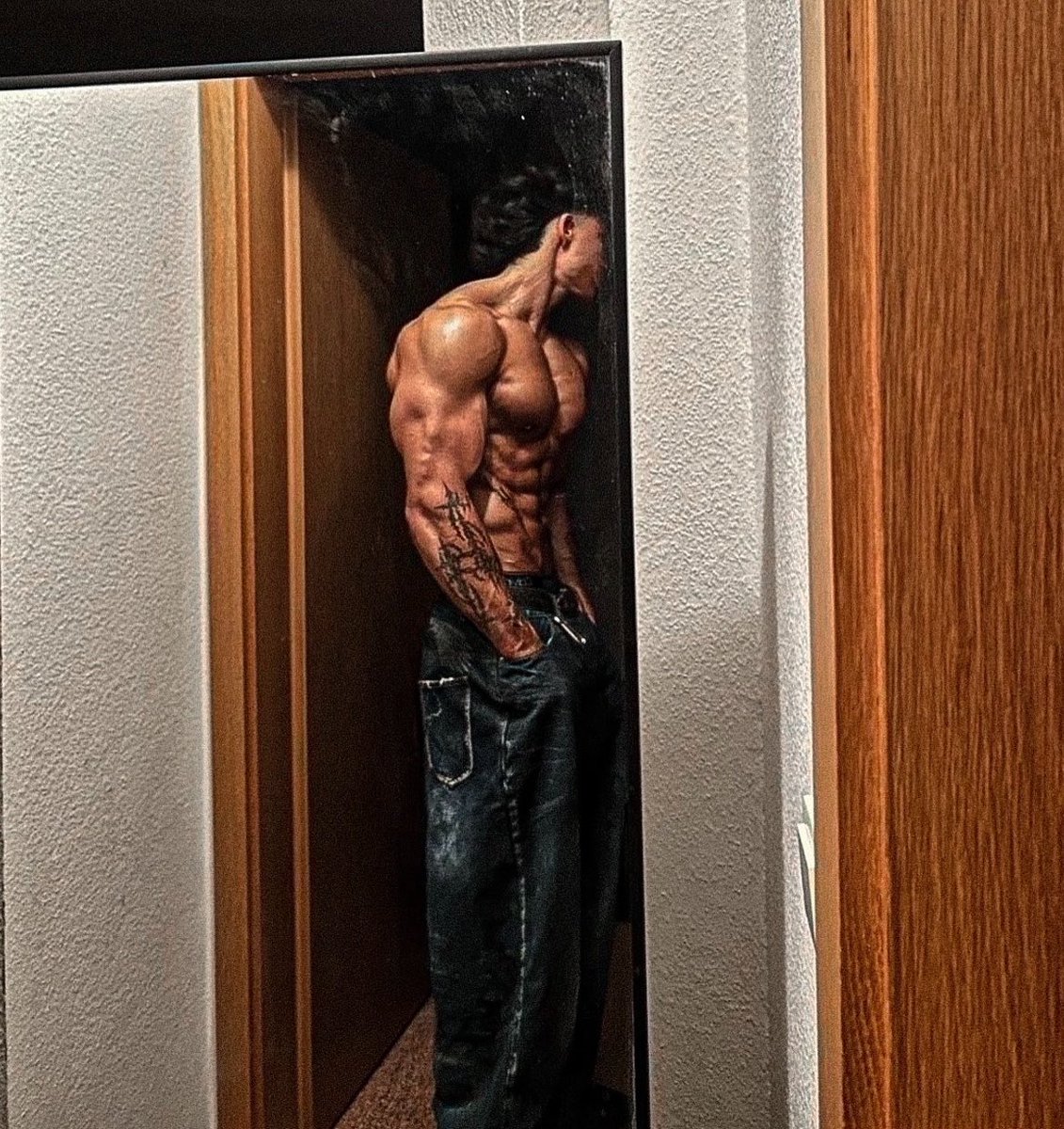 AlphaGodClark's tweet photo. Ur a weak boy
https://t.co/KynXabHxPZ https://t.co/lSbX3H79Q1