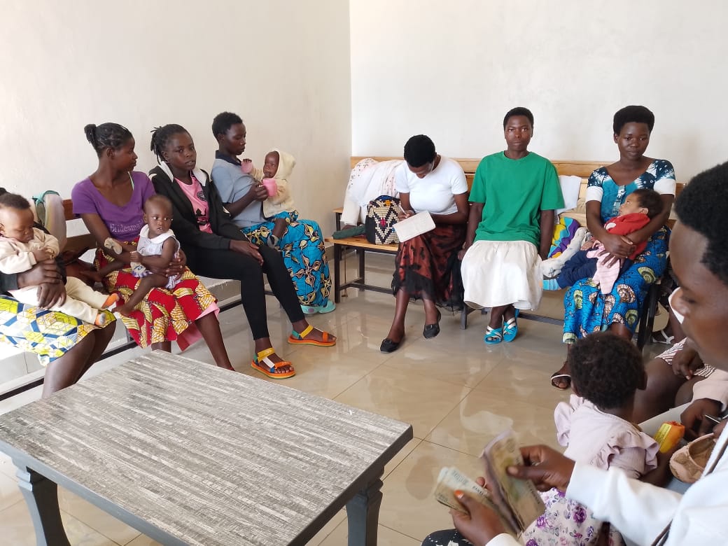 c_cdjp's tweet photo. En cette date du 13 Juillet 2026, à la Paroisse Cathédrale Gikongoro, CDJP Gikongoro sous l'appui de @SCCF, visite les tontines d'épargne et crédit interne des mères célibataires bénéficiaires du Programme Genre et Paix/ GL. C'est pour leur renforcement et durabilisation. https://t.co/IkyC5Oo4DW