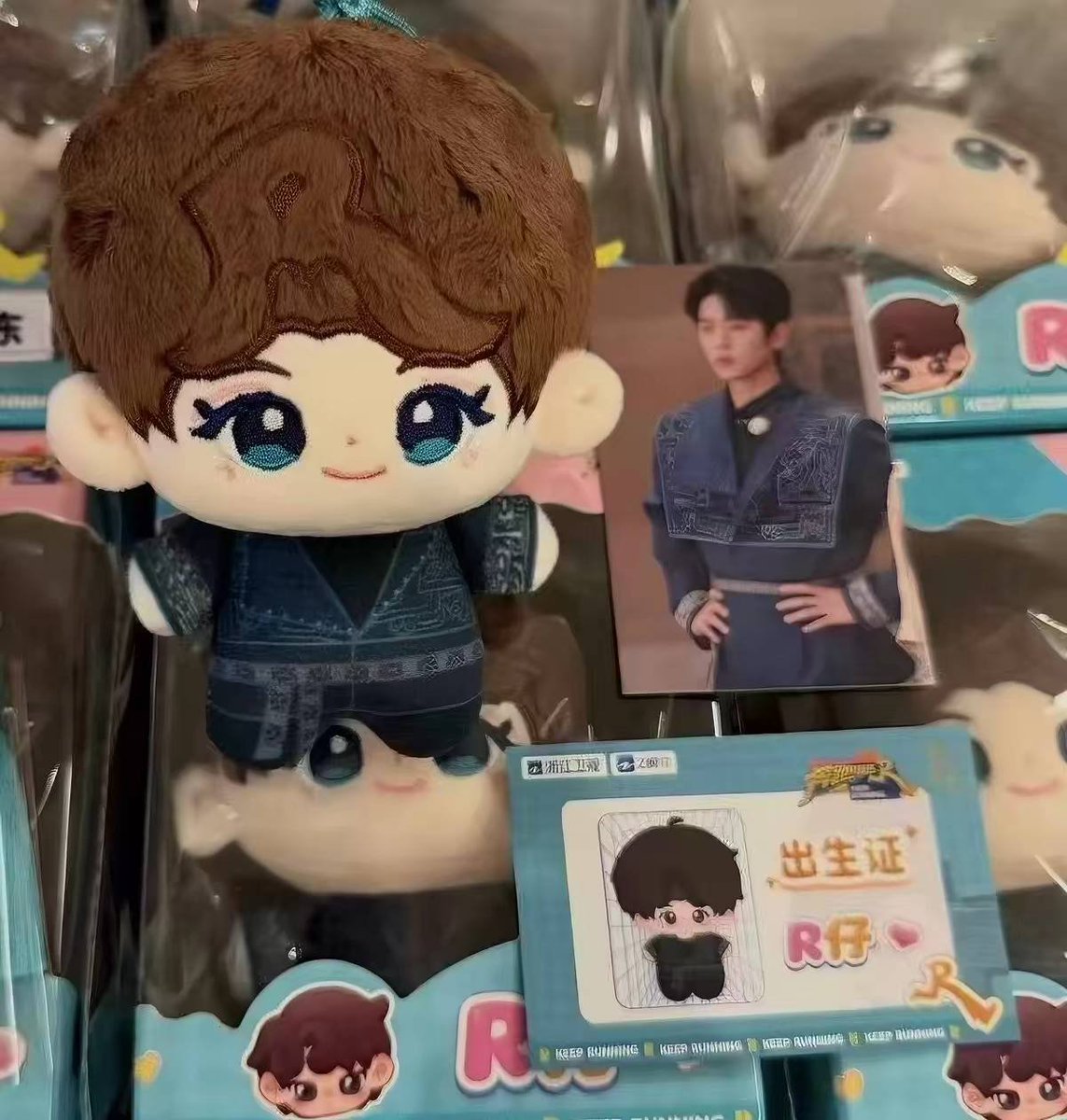 prewith_Sh's tweet photo. 🇨🇳 รอของ 1-2วีค หลังร้านจัดส่ง
✨ Keep Running x เฉิงเหล่ย (Cheng Lei) 
👉ขนาด 10ซม
💰ราคา 950฿ 
📦ส่งฟรี
💭สั่งซื้อ ทัก🏠💚 @541ajkoq #ChengLei #เฉิงเหล่ย #丞磊 #KeepRunning https://t.co/gASXCEzqWN