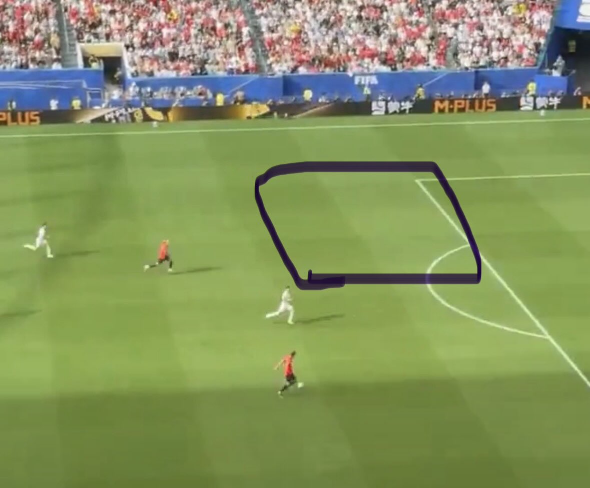 monkeybrained_'s tweet photo. @PompeyPedro It doesn’t need to be a good pass, just anywhere behind stones.  Any self respecting forward should be able to do this. https://t.co/o8SNk0sC3m