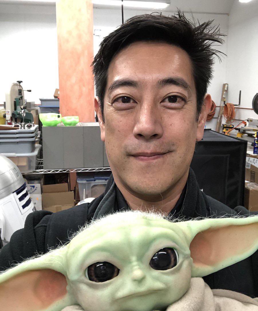 sw_holocron's tweet photo. Grant Imahara passed away on this day 6 years ago.

Imahara was an ILM modeler and animatronics technician who controlled R2-D2 in the Star Wars prequels.

He made a cameo in the mockumentary R2-D2: Beneath the Dome.

He acted in and wrote the fan film Architects of Evil.

He was a member of the 501st Legion fan organization.

May the Force be with you, always 💙