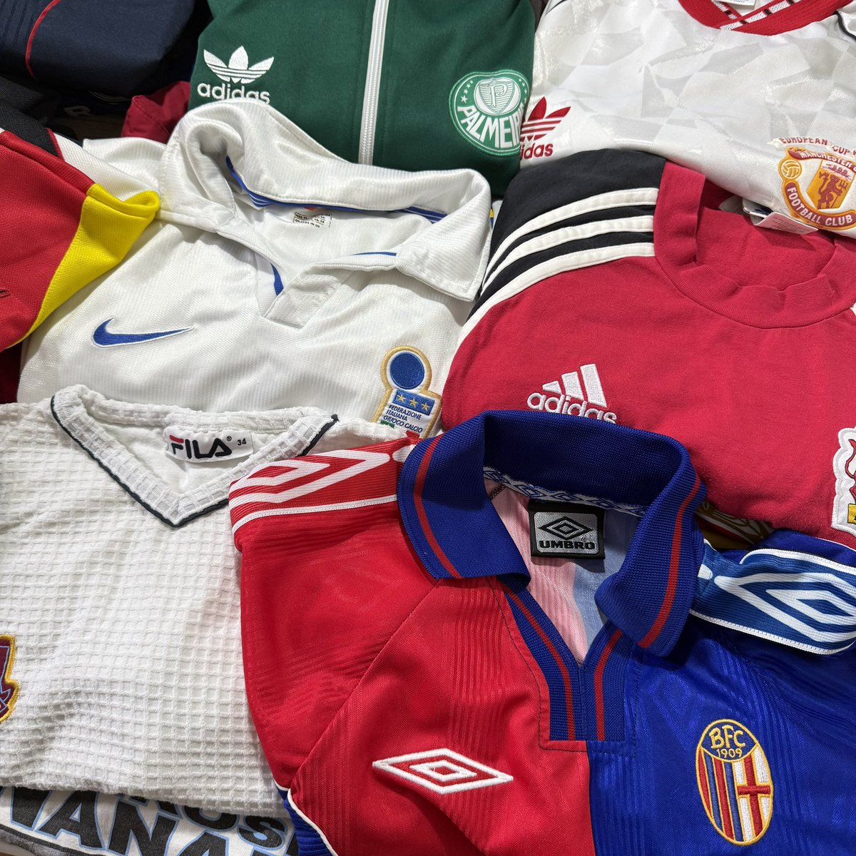 EH Retro Kits tweet media