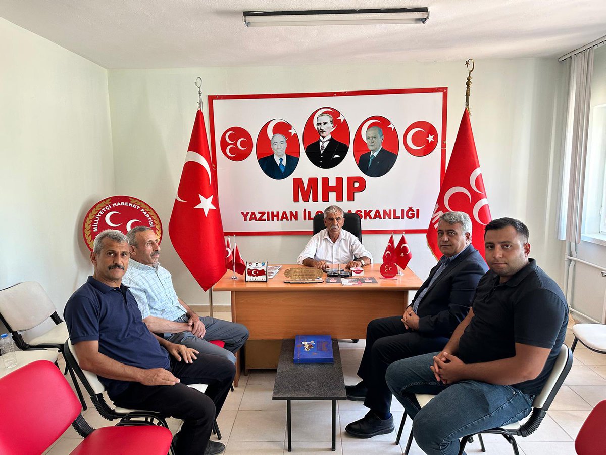 VeyselAtestr's tweet photo. Milliyetçi Hareket Partisi Yazıhan İlçe Başkanlığı görevine atanan İsmet Aslan, İlçe Başkan Yardımcıları Halil Ağdemir ve Mehmet Özcan’a hayırlı olsun ziyaretinde bulundum. 

Misafirperverliklerinden dolayı teşekkür eder, çalışmalarında kolaylıklar dilerim. https://t.co/G1uCDRmsW5