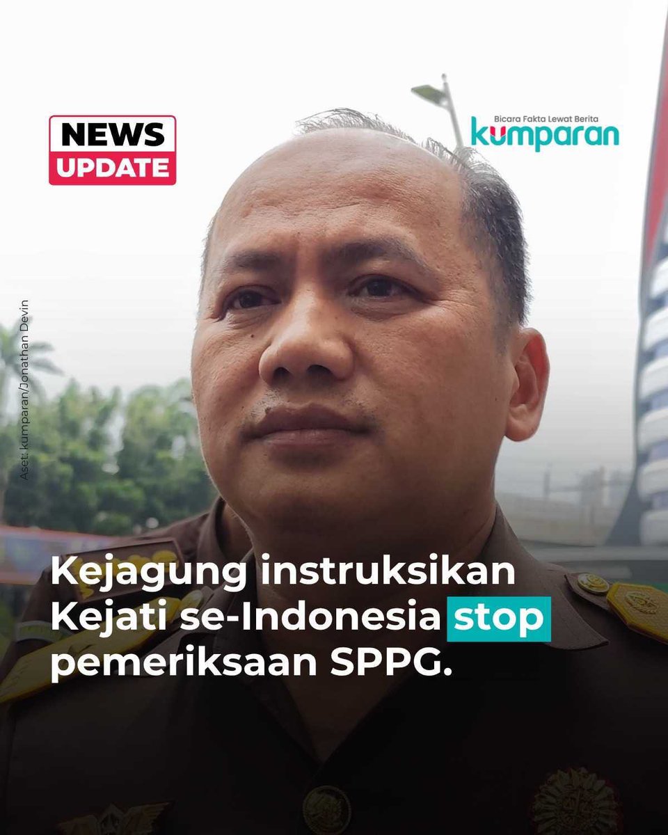 kumparan's tweet photo. Kejaksaan Agung membenarkan beredarnya surat yang memerintahkan penghentian kegiatan pengumpulan data dan keterangan terkait pelaksanaan Program Makan Bergizi Gratis (MBG) di seluruh Indonesia.

Kapuspenkum Kejagung Anang Supriatna mengatakan, surat tersebut memang diterbitkan setelah batas waktu pengumpulan data yang sebelumnya diberikan kepada jajaran Kejaksaan Tinggi selesai.

“Benar, Surat itu dikeluarkan karena batas waktu pengumpulan data 2x sudah selesai dan surat itu dikeluarkan supaya tidak disalahgunakan dalam pelaksanaannya,” kata Anang kepada wartawan di Kejaksaan Agung, Senin (13/7).

Surat bernomor B-3256/F.2/Fd.2/07/2026 tertanggal 10 Juli 2026 itu ditujukan kepada seluruh Kepala Kejaksaan Tinggi di Indonesia.

Dalam surat tersebut, Direktur Penyidikan Jampidsus selaku penyidik memerintahkan seluruh Kejati menghentikan kegiatan pengumpulan data dan keterangan terkait Program MBG di wilayah hukum masing-masing.

Perintah itu merupakan tindak lanjut dari surat sebelumnya, yakni Nomor B-2668/F.2/Fd.2/06/2026 tertanggal 15 Juni 2026. Saat itu, Kejati diminta melakukan inventarisasi serta menyampaikan berbagai permasalahan dalam pelaksanaan Program MBG oleh Badan Gizi Nasional, termasuk menindaklanjuti laporan pemberitaan media terkait pengumpulan data dan keterangan di Satuan Pemenuhan Pelayanan Gizi (SPPG) di Jawa Tengah.

📸: Dok. kumparan/Jonathan Devin.

Baca selengkapnya dengan klik link di bio. Cari tahu berita update lainnya dengan download aplikasi kumparan di App Store atau Google Play.⁠

📝: newsupdate | update | news | oneliner | R064 | E023

#bicarafaktalewatberita #kumparan