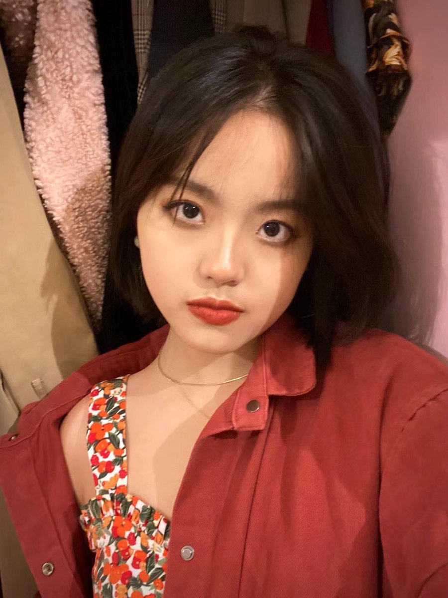 slutjien's tweet photo. 颜值 7.0分
五官不错但是皮肤太黑，估计骚逼也比较丑 整体有异域风情
淫相8.5分
激凸的乳头 淫荡的盯榨眼神 天生婊子面相 结合黑皮很有廉价感
牧容7.5分
媚男的妆造 嘴唇尤其性感 配合眼妆非常适合操嘴
总体7.5分
廉价口便器
#打分 #出卖 #反差婊 #意淫 #羞辱 #投稿 #配文 #曝光  #报价 #母畜 #估价 https://t.co/GCPLO9saf5