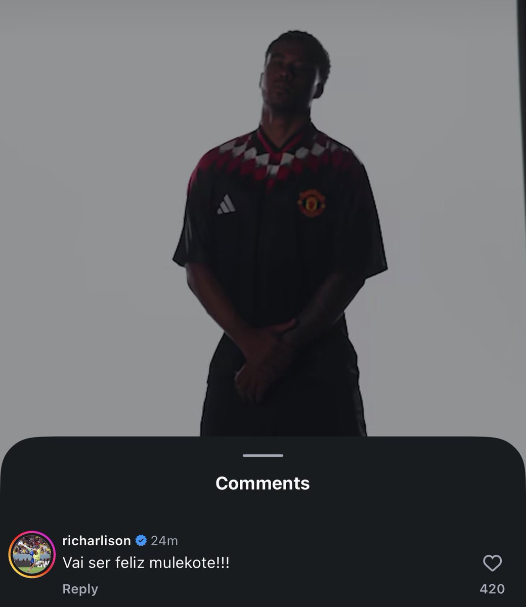 Utdtruthful's tweet photo. 📲 Richarlison to Andrey Santos:

“You're going to be happy, kid!!!” ❤️🇧🇷 https://t.co/NhgSvIsJzt