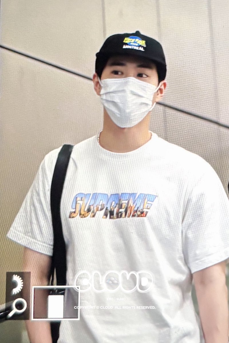 CLOUD_rto's tweet photo. 260713  GMP  (안경 어디갔어여)
일본투어 진짜 고생 많았어요!!!! 푹 쉬어요!! 
  #수호 #SUHO #김준면 https://t.co/Gf8Xzujihq