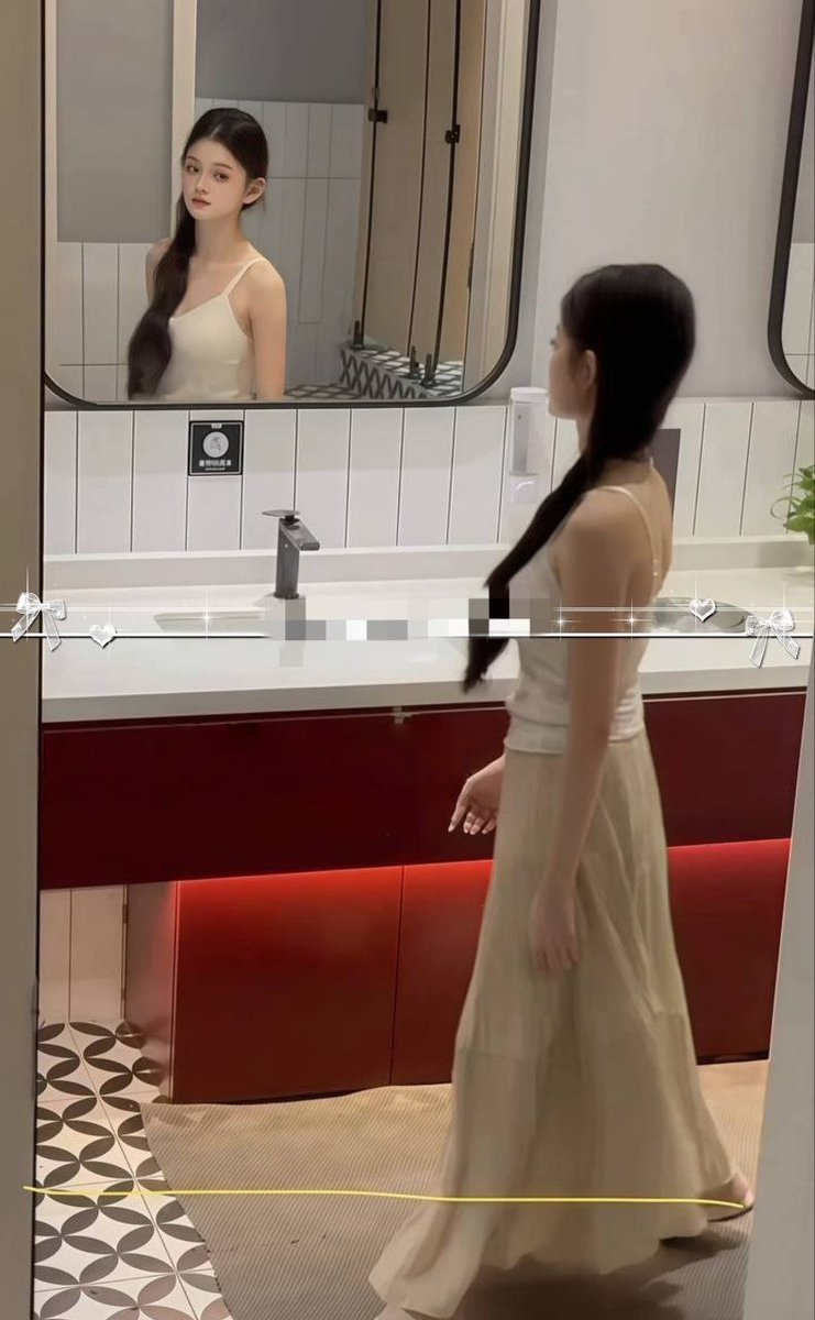 Jooj2012com's tweet photo. 厕拍 女厕高颜值美女上厕所尿尿
#女厕监控 
#偷拍
#女网红
#偷窥
#重口味
#白虎
#泄密
#吃瓜
#抖音 https://t.co/orZMK3asgX