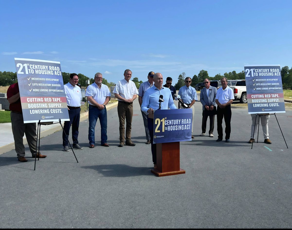 ALTAonline's tweet photo. When ALTA members engage, our industry's voice is heard. Last week, ALTA member Billy Roehrenbeck joined @RepFrenchHill &amp; @USRepMikeFlood in AR to discuss new 21st Century ROAD to Housing Act &amp; impt role title pros play in protecting property rights &amp; strengthening the market. https://t.co/LZDnfYO0hU