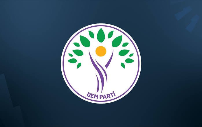 milliyetcikavga's tweet photo. #SonDakika | Or•spu çocuklarının partisi Dem Parti : 

“Devletin kurucu aklı, kürt halkını sistematik olarak katletti. 13 Temmuz 1930’da Zilan Deresi’nde gerçekleştirilen katliam sonucu, on binlerce kürt katledildi.” https://t.co/atQLBL1iqr
