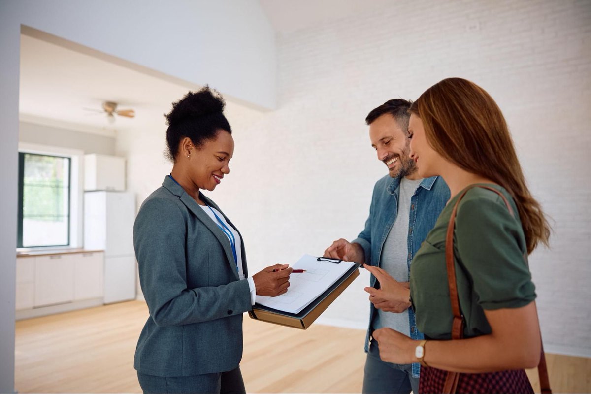 GilProperties's tweet photo. Vacancy, renewals, and renter demand are all connected.

That is why market awareness matters for long-term rental performance.

Full article here https://t.co/jKKO0d9VdS 

#LandlordSupport #GilPropertyManagement https://t.co/vCgKVnFBrG