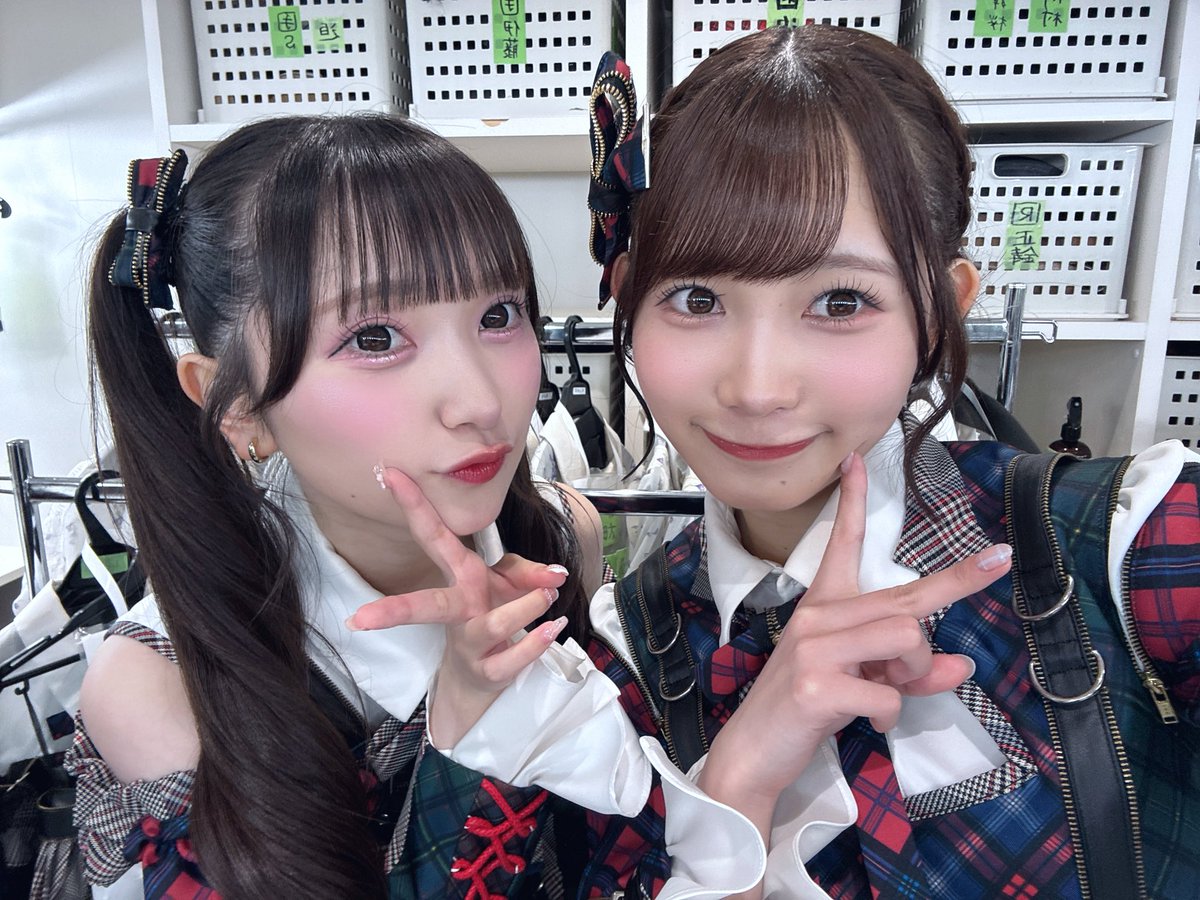 yuki_ota0327's tweet photo. ここからだ公演
ありがとうございました🩵💜

今日は公演前に前髪切ったんだけど
気づいた人はいるかなー？？
今日はツイン団子したよー^. .^ ੭

ペンライトとコールとうちわ沢山嬉しいです！！
ありがとうございますᐡ•͈ ·̭ •͈ᐡ♡ https://t.co/muLHyaUdTB
