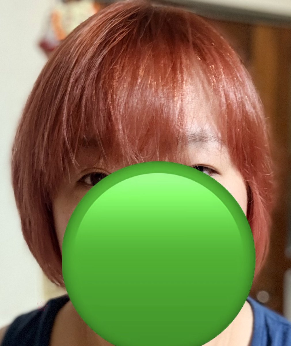Cyoko__Milk's tweet photo. しゃべくり見ながらバッサリ髪切ってるのアホ🙈 ✂️ https://t.co/w32YBxHeuM