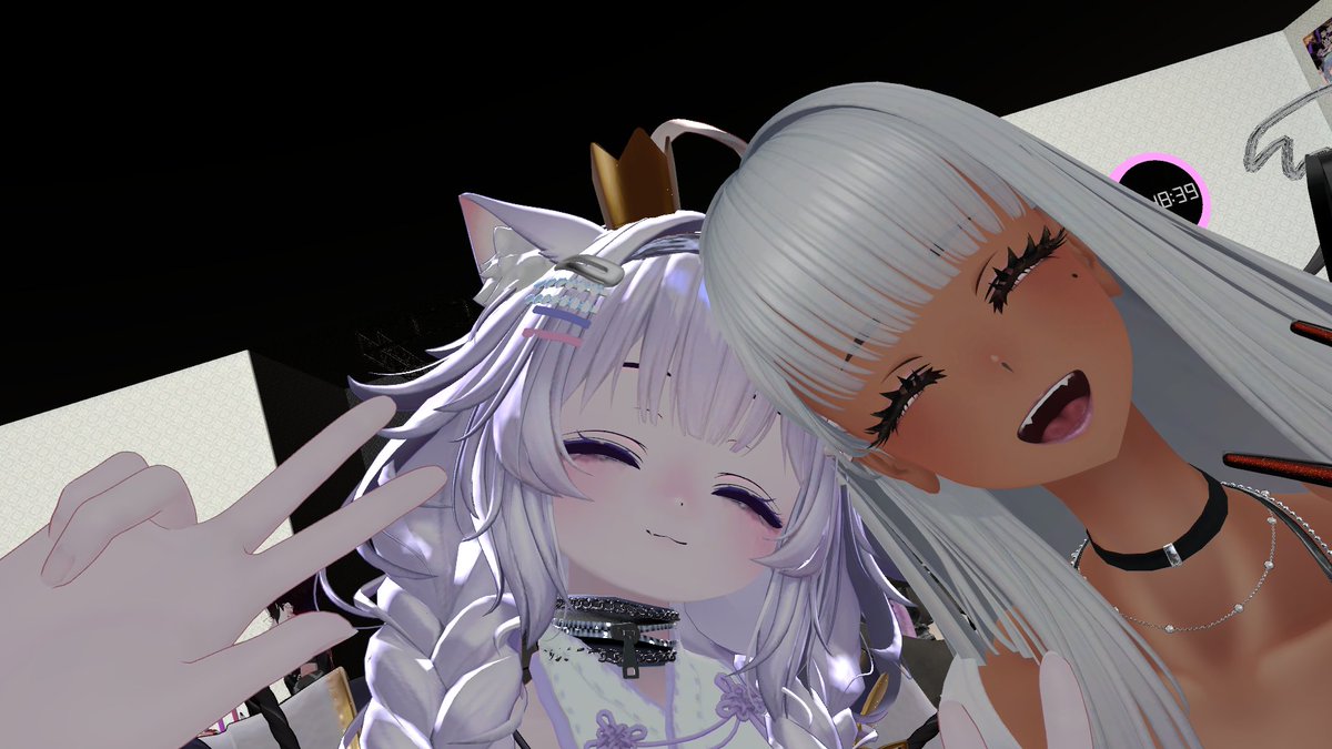 isemal_vrc's tweet photo. ひさびさおじゃましてきた！
はじめてお話するキャストさんいて新鮮だった！！
#VRC_GALaxy https://t.co/1bPLpNZ417