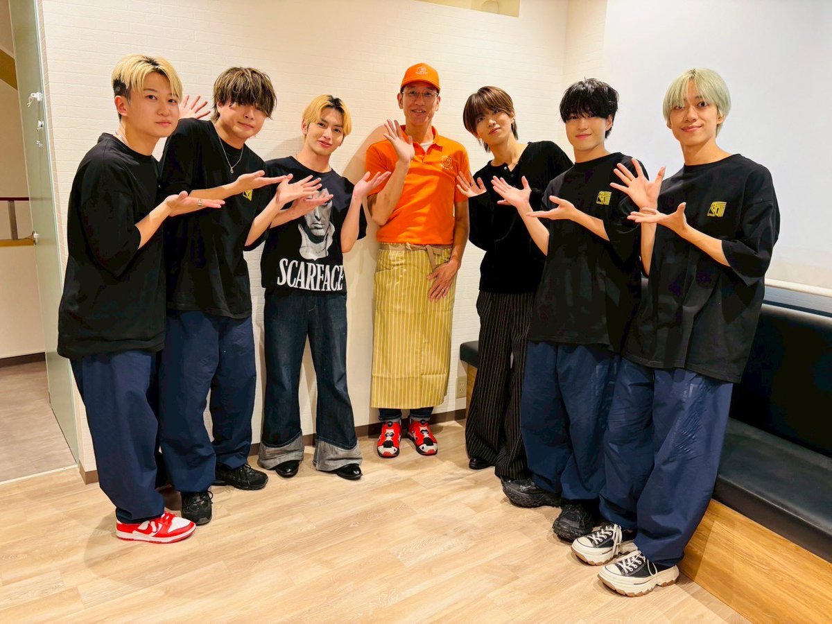 ELVA_STAFF's tweet photo. 【ELVAテレビ出演情報】 

7/13(月) 深夜1:30〜放送 
地上波 KBS京都 テレビ番組📺 
「勇さんのびわ湖 #バイタル研究所 」 
@vitallab_ustone 

今回の #ELVA バイタルアメージング 

◆沖縄スペシャル第2弾
A&W牧港店🍔
PANZA沖縄🏖️
ウミカジテラス🏝️
OKINAWA CANDLE LABO🕯️ 

メンバーが沖縄の魅力を紹介🌺

◆8/21(金)開催の LEVEL MAX vol.7 
#影井ひろ樹 インタビュー🎤
#FLΛME インタビュー🎤 

◆LEVEL MAX おもてなしグルメロケ
#BANGERS から
JINさんとKAITOさんを迎え
#三宮一貫楼 本店にて
おもてなしグルメロケを敢行🍽️

なんとELVAメンバーが
自ら手作りした豚まんを提供!? 

▼放送終了後、バイタル研究所
公式YouTubeチャンネルにて公開！
https://t.co/pVl0uuwPPs