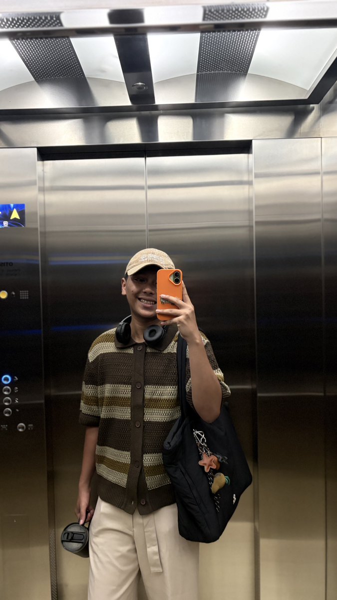 libraarry's tweet photo. Absen pulang https://t.co/Ilh6iKBmiw
