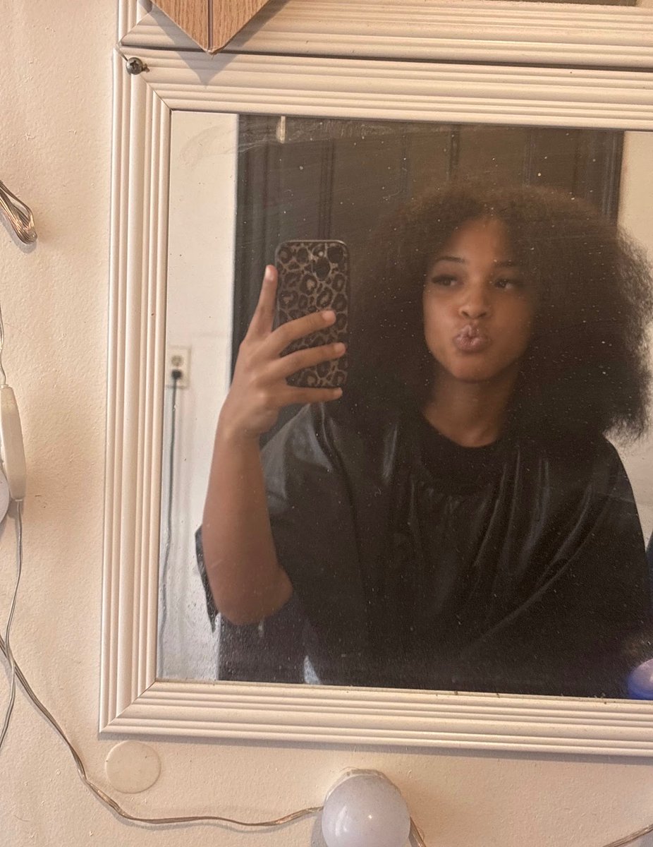 theonlystarmami's tweet photo. Natural ingredients will make ur hair happy 🤍 
#longhair #healthiswealth https://t.co/3RjBJIUvPq