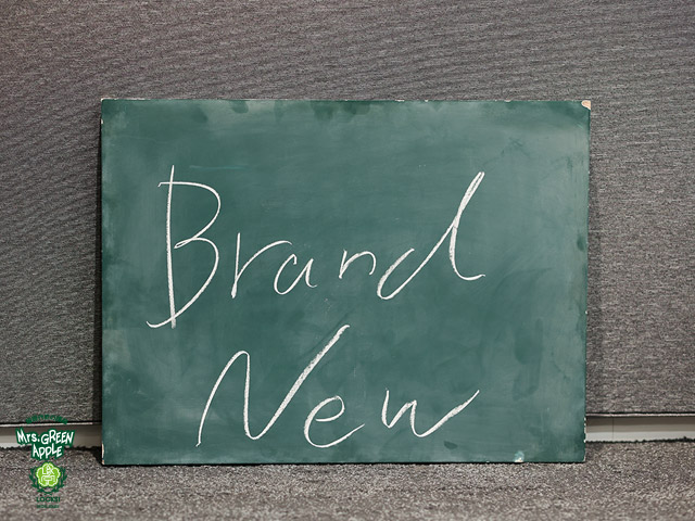 sol_info's tweet photo. ✍🏻今夜の #ミセスLOCKS は…

🕷️🍏ーーーーーーー

　『Brand New』

ーーーーーーー🎞️🕷️

本日配信された新曲について授業をお届け！
7/31公開の映画「#スパイダーマン ：ブランド・ニュー・デイ」の日本版主題歌✨

🔗https://t.co/pnnxGpURHD

#MrsGREENAPPLE
#スクールオブロック https://t.co/09QWWPw2SS