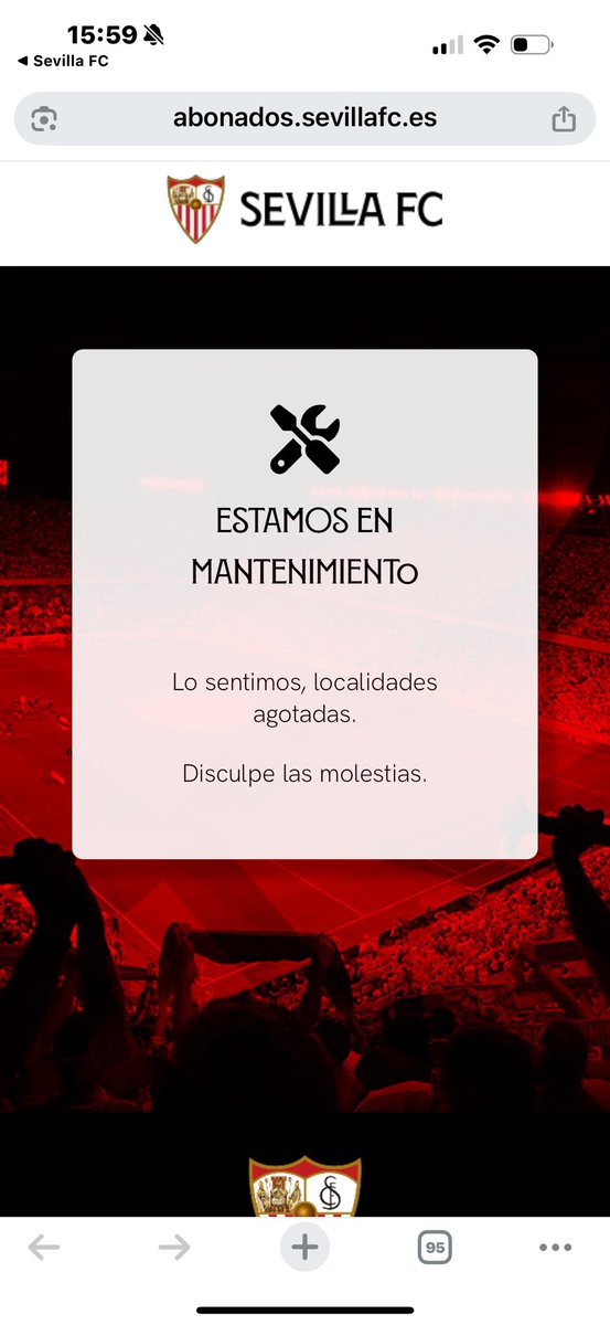 lola_mpf's tweet photo. Desde las 15:00h intentado entrar en el portal del socio para poder sacar el abono de mi hija, primero da un error y pone que lo intente más tarde, luego que los datos no son válidos, luego que están en mantenimiento y finalmente localidades agotada. Vergonzoso @SevillaFC https://t.co/fPjoYQ9Dcw