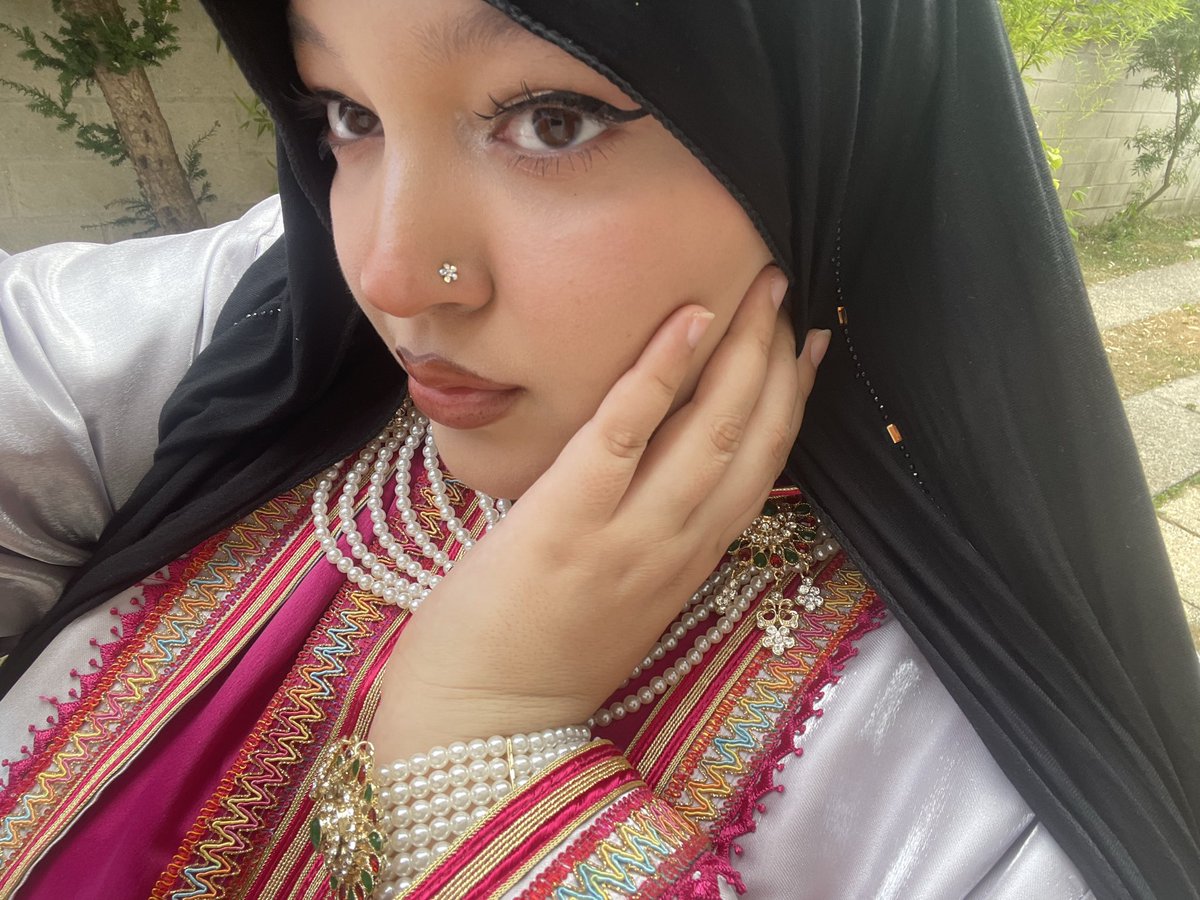 TournesolEtPalm's tweet photo. Dites vous la je suis invitée  au mariage de l’homme de ma vie avec une autre …. 💔😔 https://t.co/uvd8TG6mMH