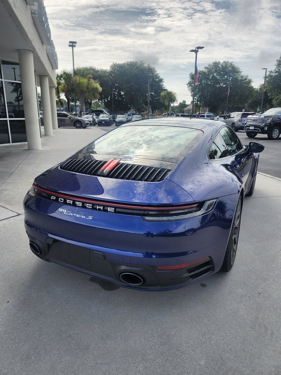 JGCASK4SAM's tweet photo. 2020 Porsche 911 Carrera S less than 18k miles!
#ASK4SAM #Porsche https://t.co/sadzYUtsge