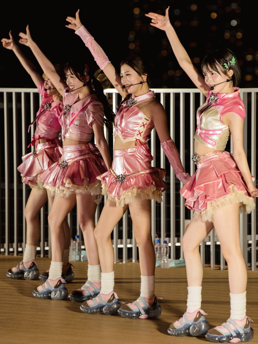 M170's tweet photo. ミュージックカード「SAKURAIZATION」リリース記念フリーライブ&特典会@横浜ワールドポーターズ屋上第2部
PostNo.005
#onefive
#SAKURAIZATION
#onefive_KANO
#onefive_SOYO
#onefive_GUMI
#onefive_MOMO
撮影:友達のRYO君
(4人を知ってほしいからあえてランダム掲載)
(アプリによるレタッチあり) https://t.co/8eRFhi4D3s