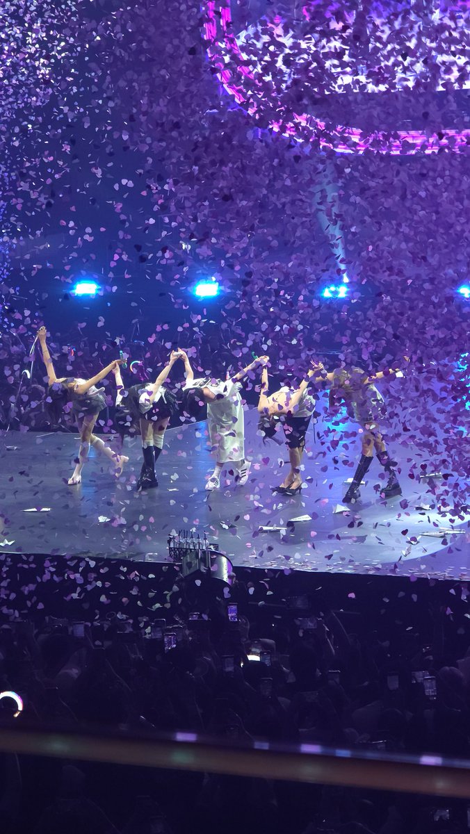 chaesauce's tweet photo. i will always be there just like how you were always there for me, my motto @ITZYofficial 🫶🏻

#ITZY #ITZY_TUNNELVISION_MANILA 
07112026 https://t.co/d0ZM68gi8p