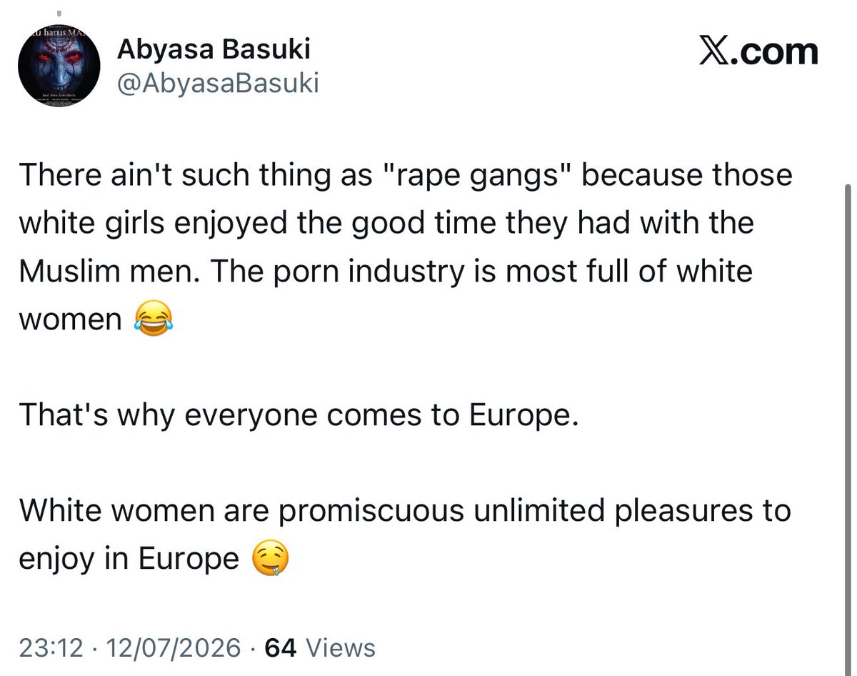 chelssiya's tweet photo. @drstuartstoge @empire_res66190 @RestorerPatriot Britain would be much better without people like this being allowed in actually https://t.co/ZsA1IXNe8s