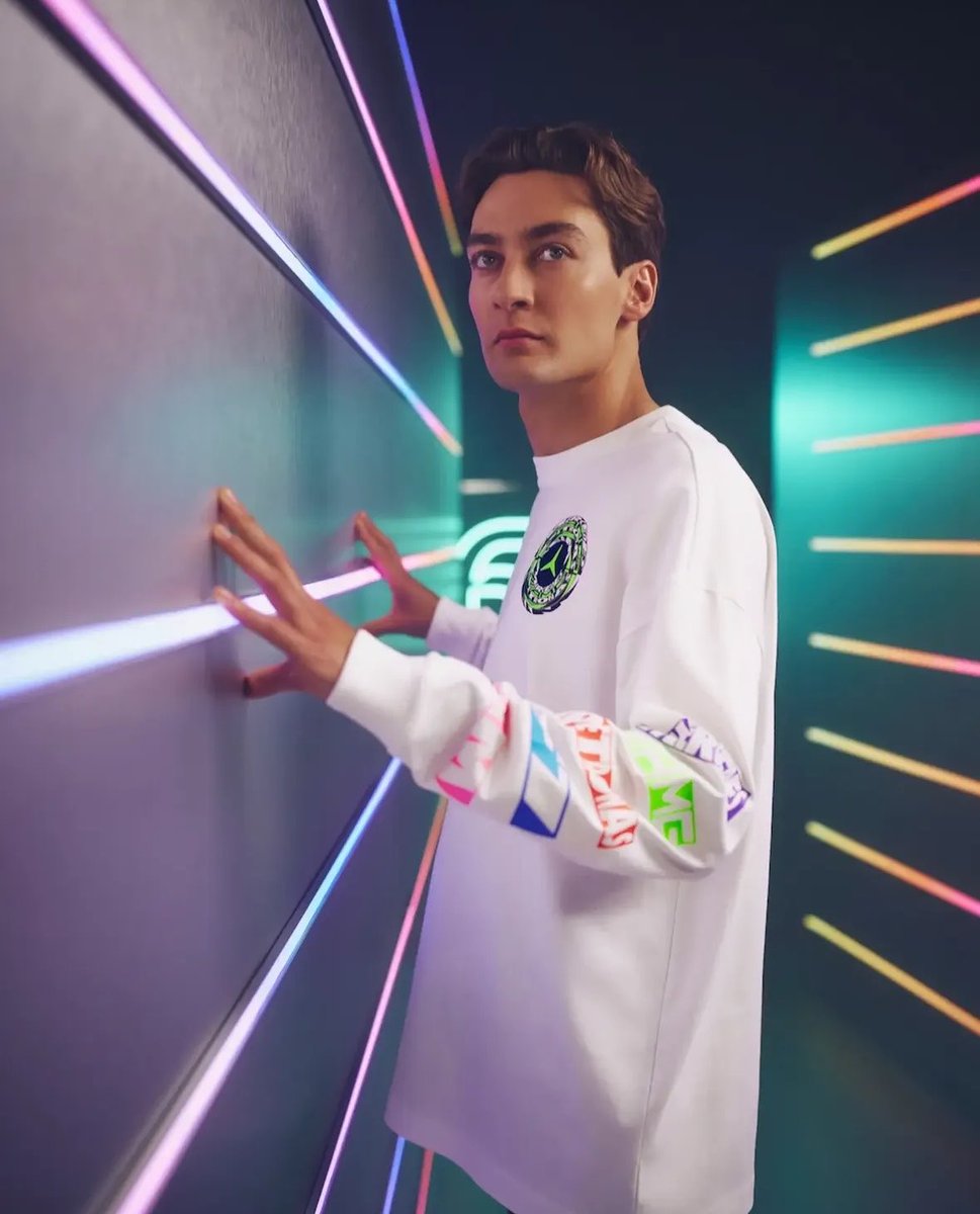 russealy's tweet photo. why do they insist on making him do strange things with walls https://t.co/JZKBGKtWE0