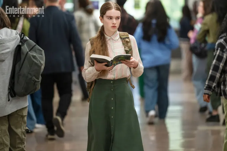 mayutyler's tweet photo. Les premières images de « Carrie » présentent un aperçu de la série Stephen King de Mike Flanagan pour Prime Video. https://t.co/RyHxPqnU1Z