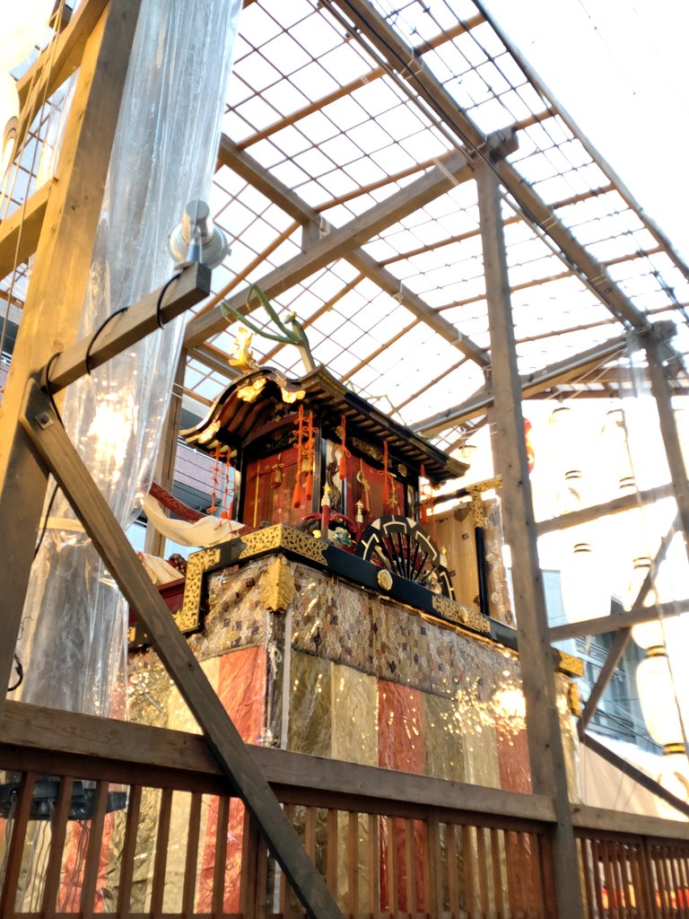 HMS_SillyWalk's tweet photo. おまけ
今年の山一番の郭巨山と、みんな大好き蟷螂山 https://t.co/jPk59w3wwx