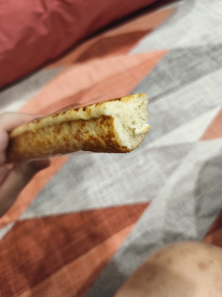 simpjngforbread's tweet photo. What is the hashtag again? #ShionBread https://t.co/zwDpj4uh7m
