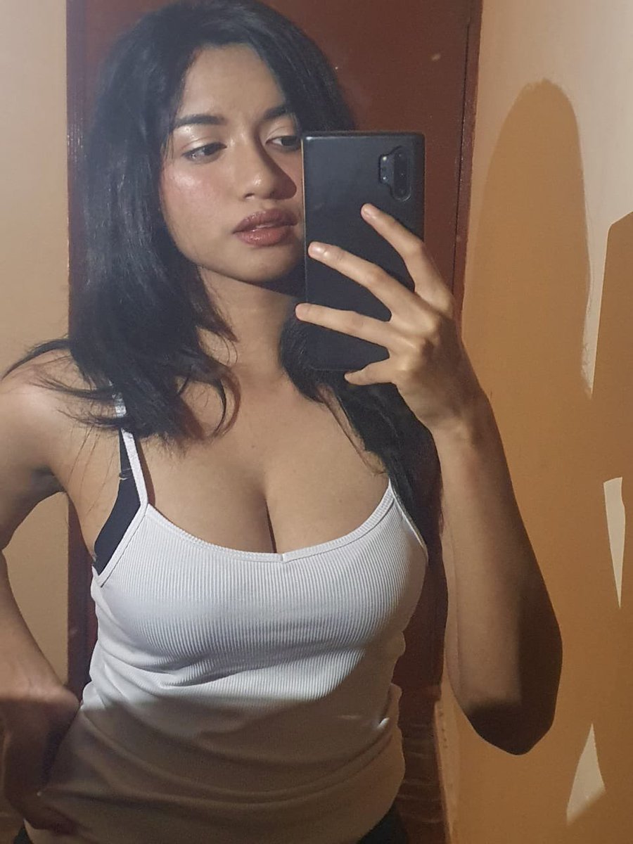 Ashley tweet media