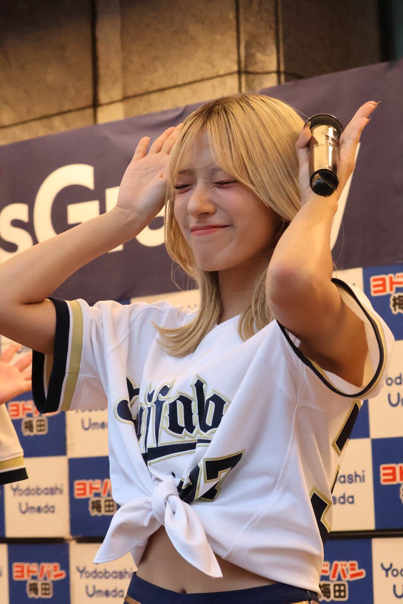 jinta_todoroki's tweet photo. @KOICHI308 @RENA_BsG_397 オタクマルチアングル…

#BsGravity #Bs2026 #BsGirls #オリックス https://t.co/pInItGLijd