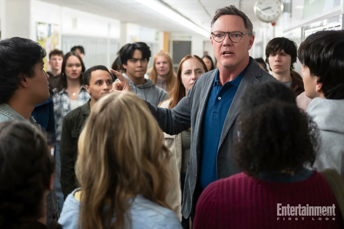 BDisgusting's tweet photo. First look at Mike Flanagan's CARRIE for Prime Video.

After her father’s death thrusts her into public high school, Carrie is forced to navigate a viral bullying scandal that tears through her community and the awakening of telekinetic powers.

Premieres this Fall.

Source: @EW https://t.co/Sp8cyhP0vG