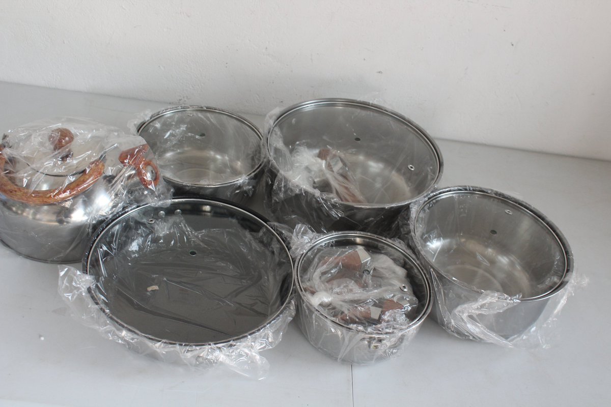 OnlineAlinafe's tweet photo. Cookware Set

12 pieces
Adjust a health
Adjust a nourishment
Useable on gas
They are ceramic 

MWK130,000

[0997031940] [0988214332]https://t.co/wDFNFiZPLN https://t.co/FSGEfPLU9l