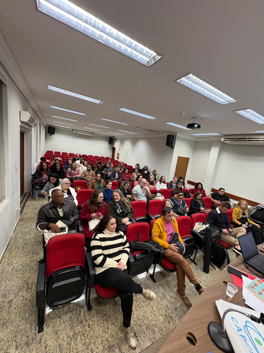IC_Curitiba's tweet photo. O Instituto Cervantes apoiou o workshop “Pontes de Acesso: da coleção física ao catálogo digital”, com Diana Patricia Restrepo Torres, ex-diretora da Biblioteca Nacional da Colômbia, no 31º CBBD, promovido pela REDARTE/RJ na UTFPR. https://t.co/knaSZyvYrm