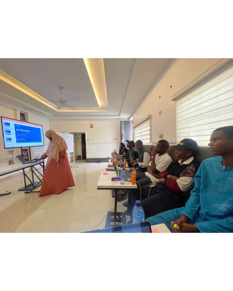 Enovatelab's tweet photo. We wrapped up a 2-day retreat reflecting on Q2, celebrating wins, learning from challenges, and aligning our vision for Q3.

At Enovate Lab, we’re more committed to shaping innovation across Nigeria and Africa through technology, entrepreneurship, and climate-focused solutions. https://t.co/5lPyU3cA7R
