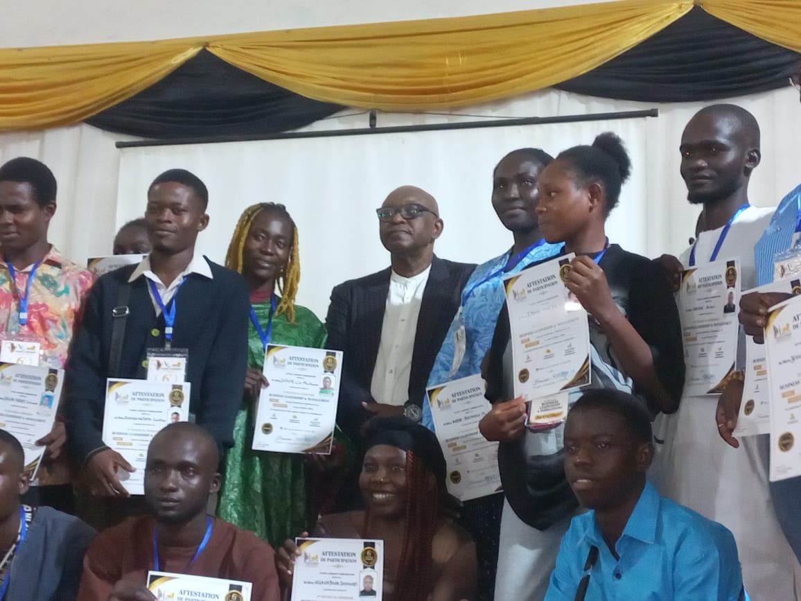MKazagui's tweet photo. @VictoryLionhea2 @UNICEF_CAR @mwarumba @RadioNdekeLuka @UEenRCA @PNUD_RCA @primrcaoffic @odilon236 @OrangeRca @OMSCentrafrique @SylvieBAIPO_RCA Congratulations/Bravo Victory Lion Hearts. I was there/ J'y étais. https://t.co/Ve31EX43JT