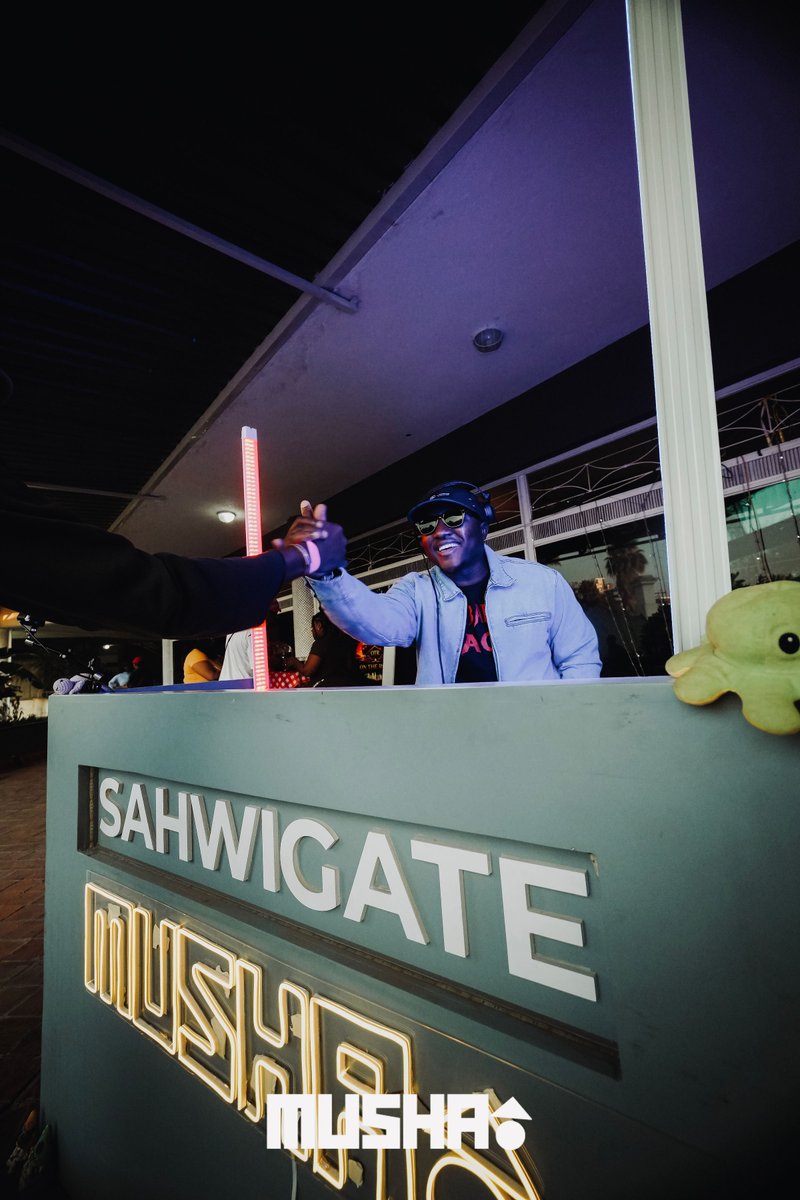 MUSHAZW's tweet photo. MUSHA's dancefloor was on fire because of these special special human beings, special shoutout to @YoungDLC_96 @PouvoirdeV @jay_ZW_ @pia_sumn @tadiwatawanda @callmehalu @wearesebenza @tapiwazwe , you guys were nothing short of amazing, lets do it again soon 🫂❤️‍🔥🫰 https://t.co/tzWrPOEqV9