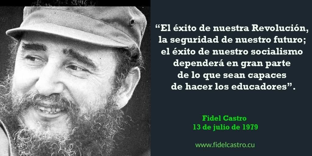 AislenaR89248's tweet photo. #FidelCastro pronuncia discurso en el acto de graduación del Destacamento Pedagógico "Manuel Ascunce Domenech" efectuado en el teatro "Karl Marx". #FidelViveEntreNosotros #100AñosConFidel https://t.co/SRMPiSzwsl