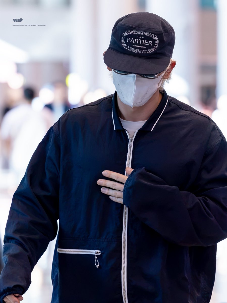 youp_pic's tweet photo. 260713 ICN 입국 HQ🦁

섬섬옥수🫲🏻✨

#WONHO #원호 https://t.co/rTutH47C2e