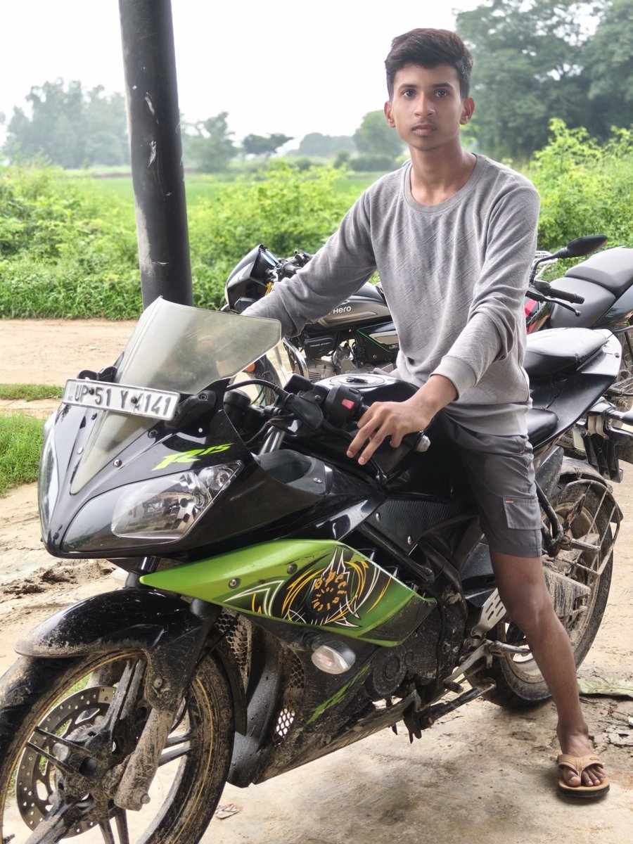 DineshKumarMo19's tweet photo. ये मेरा लड़का फैजुल्लागंज, जुड़वा मंदिर से गायब हो गया है जिसका नाम वेद प्रकाश मौर्य आज सुबह 5 बजे ही घर से निकला साथ में एक बैग भी है  @klwpolice @Igrangelucknow @lkopolice @lucknowtraffic @Uppolice 
कही पे अगर दिखे तो कृपया इस नंबर पे कॉल करे -9670197641
8601069807 https://t.co/Ip3Nd8wPkg
