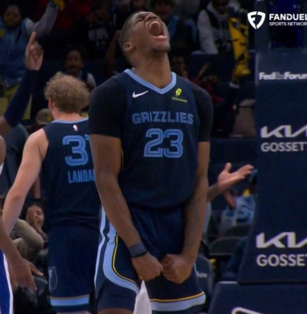 CedCowardMuse's tweet photo. WAKE UP THE MEMPHIS GRIZZLIES PLAY BASKETBALL TODAY!!!! https://t.co/38CNvexX1N